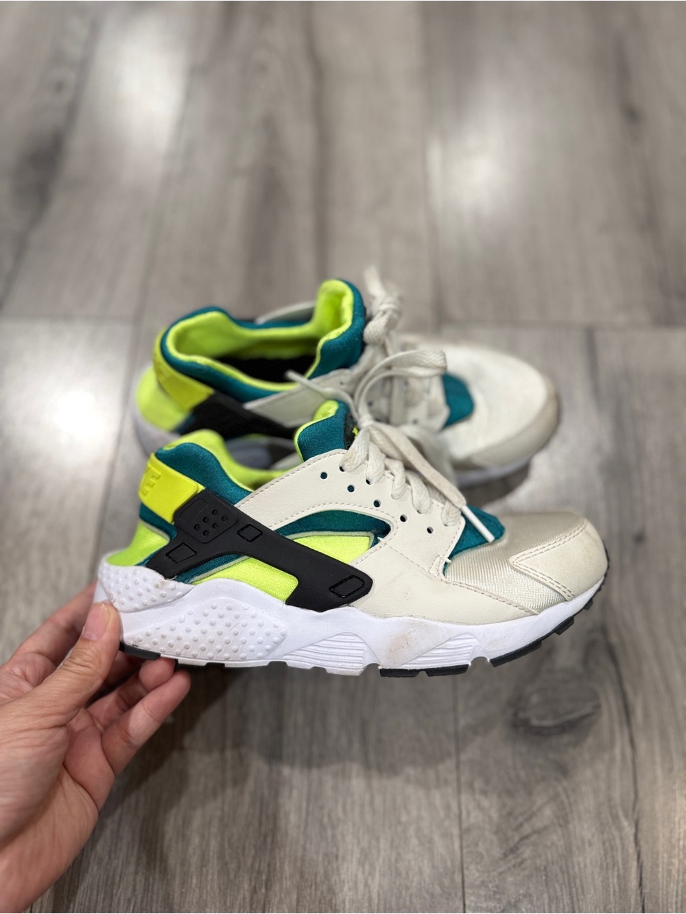 Kids Nike Huarache 4Y